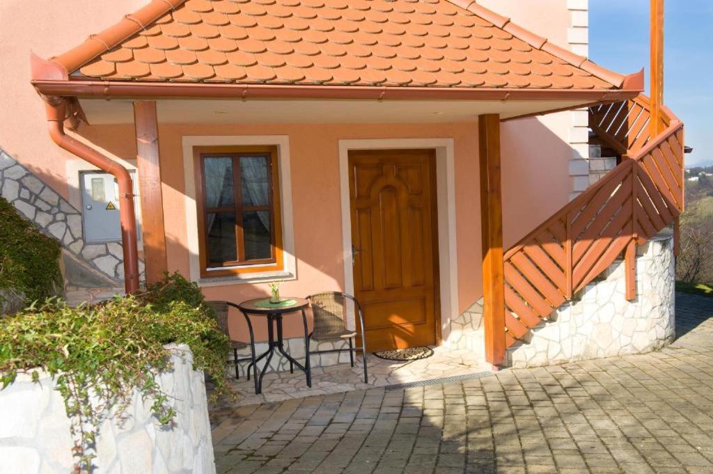 Planinca -Hisa Z Razgledom Apartment Smarje pri Jelsah Bagian luar foto